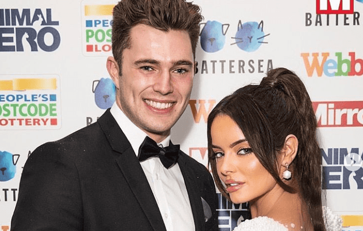 Footage emerges of Curtis Pritchard apparently cheating on Maura Higgins Footage emerges of Curtis Pritchard apparently cheating on Maura Higgins