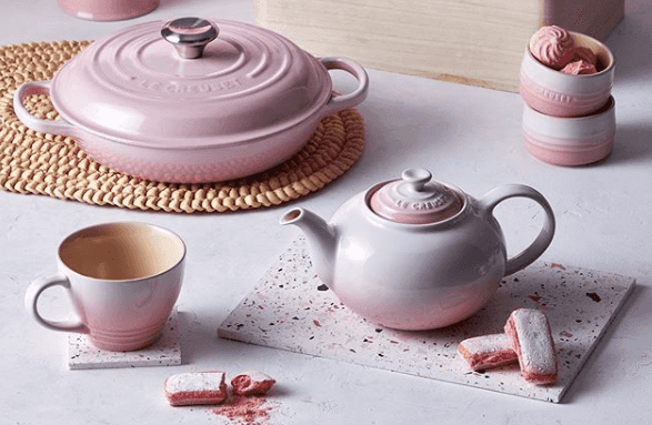 Le Creuset has launched a millennial pink collection, and we need it all tbh Le Creuset has launched a millennial pink collection, and we need it all tbh