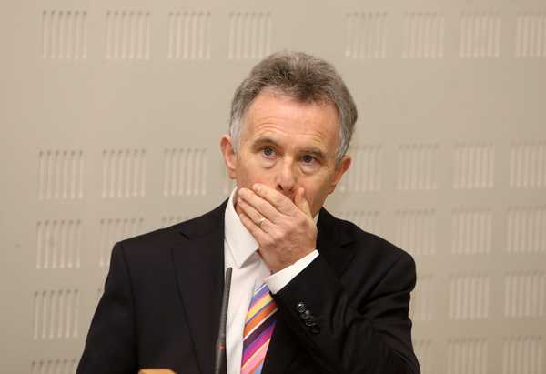 Minister apologises for saying people should “shop around” instead of complaining about cost of living