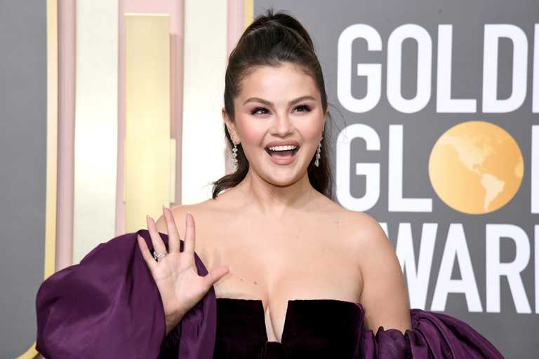 Selena Gomez announces she’s taking an immediate break from social media