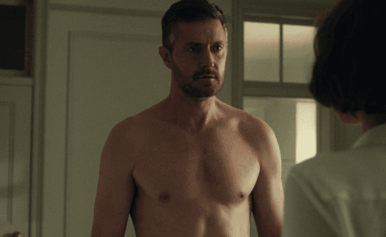 Netflix’s new thriller series has the most embarrassing sex scene we’ve ever seen Netflix’s new thriller series has the most embarrassing sex scene we’ve ever seen
