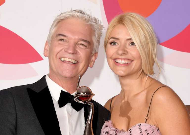 Holly Willoughby to deliver “honest statement” about former co-star Phillip Schofield today Holly Willoughby to deliver “honest statement” about former co-star Phillip Schofield today