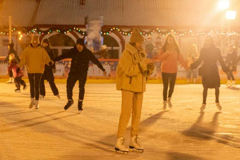 Three reasons to try your hand at ice-skating this Christmas Three reasons to try your hand at ice-skating this Christmas