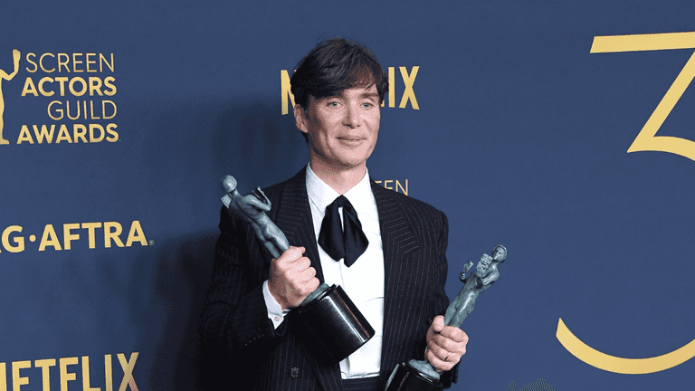 A lock of Cillian Murphy’s hair is on sale for €7,000 A lock of Cillian Murphy’s hair is on sale for €7,000