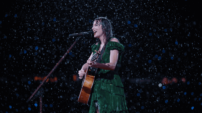 Weather forecast dampens mood for Dublin Taylor Swift fans
