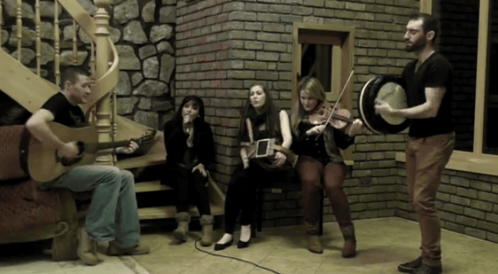 WATCH: Irish Group Perform Kodaline’s ‘All I Want’ As Gaeilge