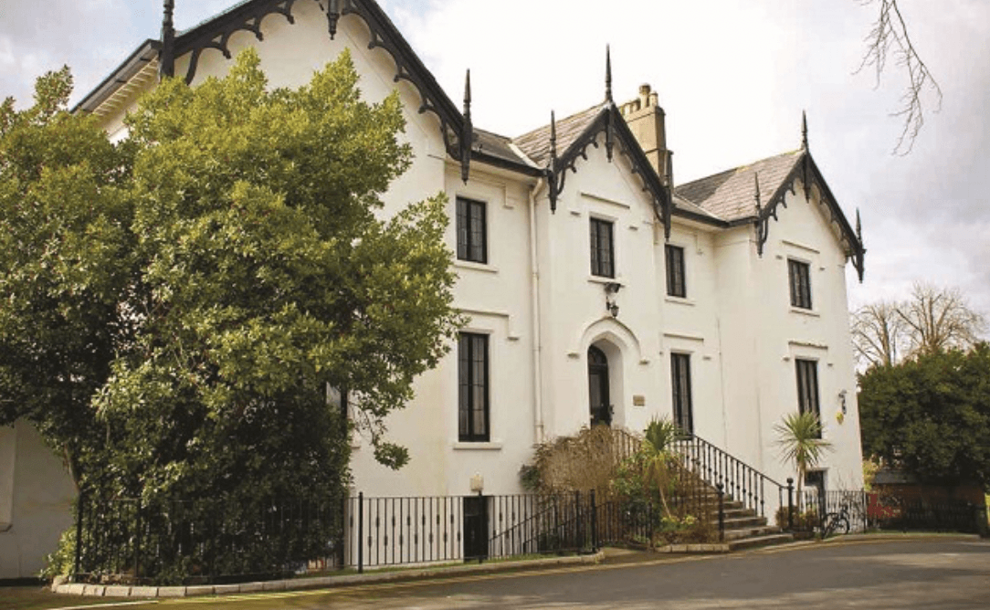 Dublin all girls school to admit boys for the first time ever