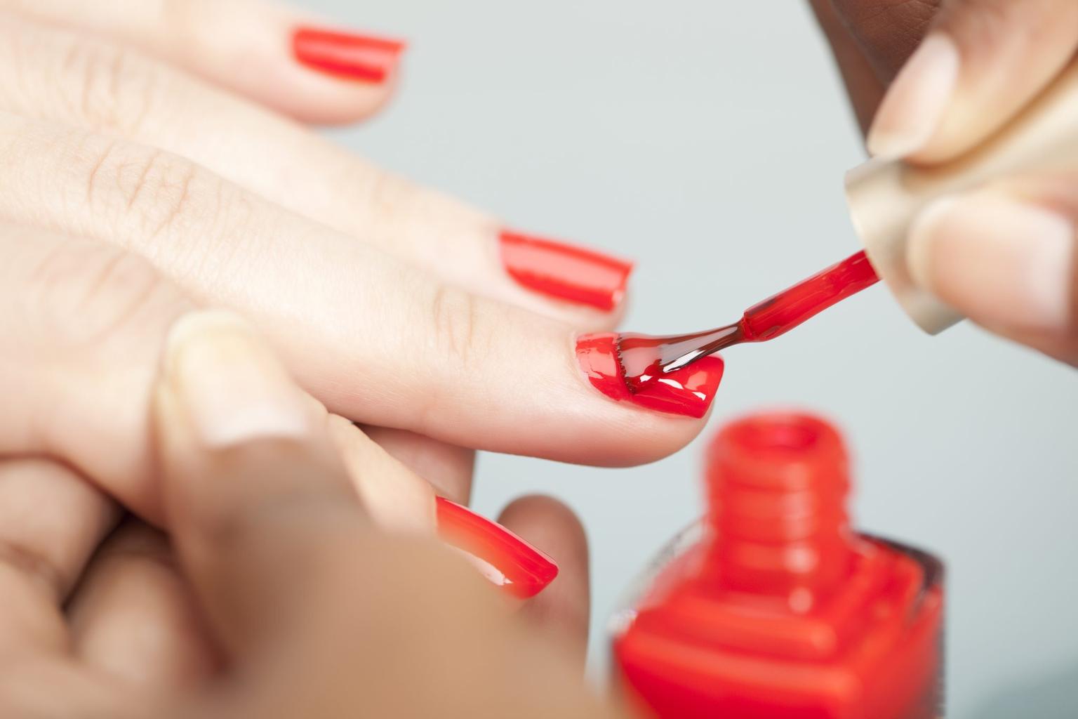3 simple tips to get your nails in shape ahead of Christmas