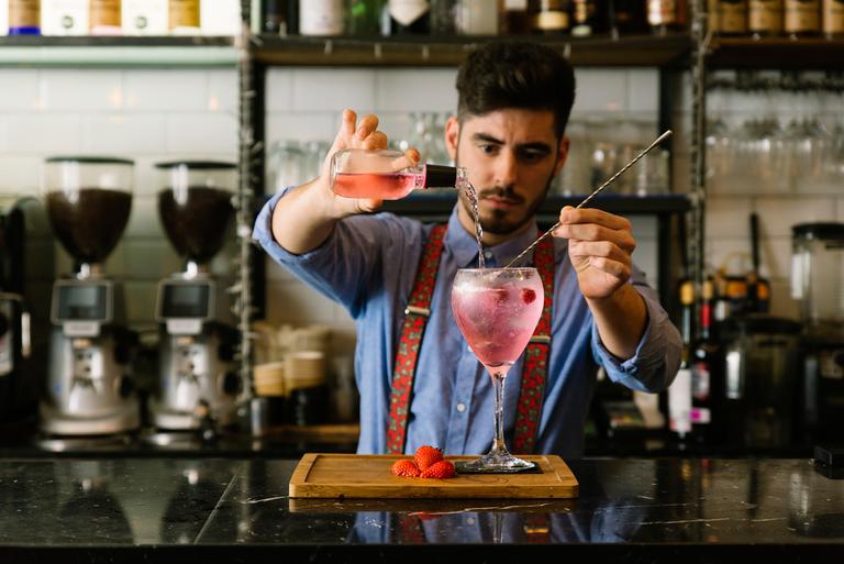 Bartender shares the red flags people should look out for when ordering drinks Bartender shares the red flags people should look out for when ordering drinks