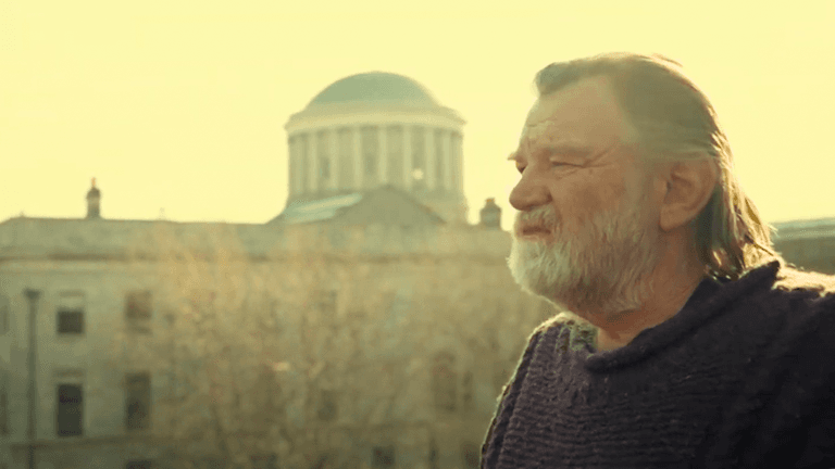Brendan Gleeson’s documentary about legendary pub is airing on TV tonight Brendan Gleeson’s documentary about legendary pub is airing on TV tonight