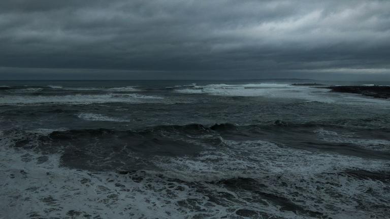 Exact date Storm Floris set to batter Ireland as Met Éireann issues Bank Holiday warning