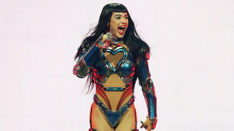 Katy Perry slammed for launching birthday cake at crew member