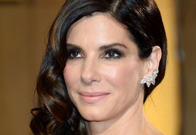 New Couple Alert? Sandra Bullock Linked To Chris Evans! New Couple Alert? Sandra Bullock Linked To Chris Evans!