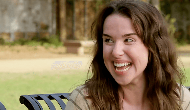 VIDEO: “Smile” – Dear Men, Stop Telling Us What To Do With Our Faces VIDEO: “Smile” – Dear Men, Stop Telling Us What To Do With Our Faces