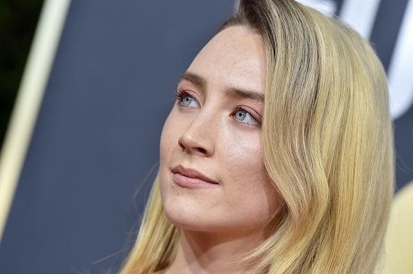 Saoirse Ronan looked like an actual living angel at the Golden Globes last night Saoirse Ronan looked like an actual living angel at the Golden Globes last night