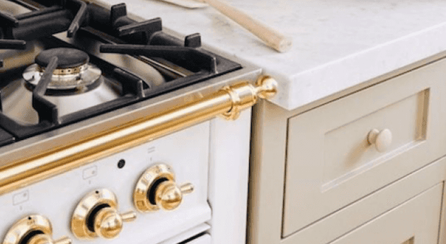 Take a picture of your oven before you go on holidays – and here’s why Take a picture of your oven before you go on holidays – and here’s why