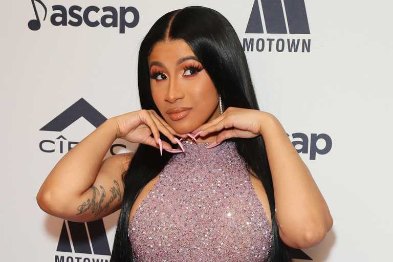 Cardi B wants to have “a chat” with Meghan Markle after defamation lawsuit Cardi B wants to have “a chat” with Meghan Markle after defamation lawsuit