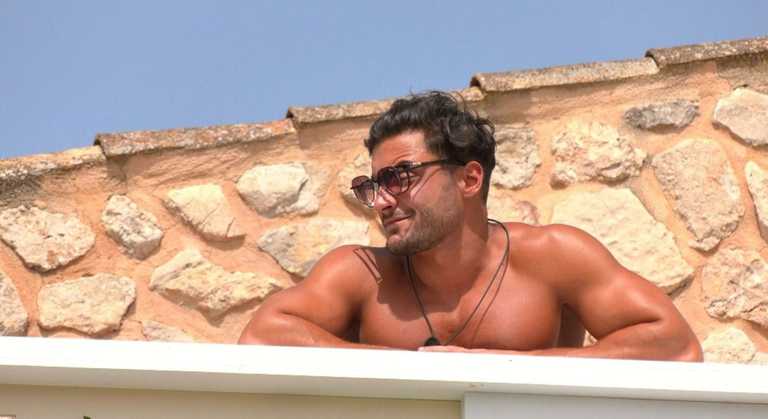 Love Island fans can’t cope after Davide winds Ekin-Su up with hilarious revenge Love Island fans can’t cope after Davide winds Ekin-Su up with hilarious revenge