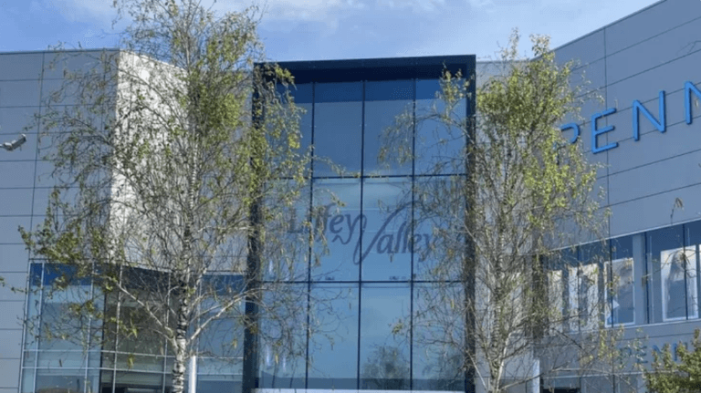 Several Irish shopping centres no longer accepting own-brand gift cards Several Irish shopping centres no longer accepting own-brand gift cards