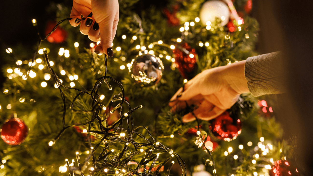 This is when you should take down your Christmas decorations, according to tradition