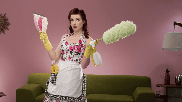 Tradwives: The old-fashioned lifestyle sparking debate amongst modern women Tradwives: The old-fashioned lifestyle sparking debate amongst modern women