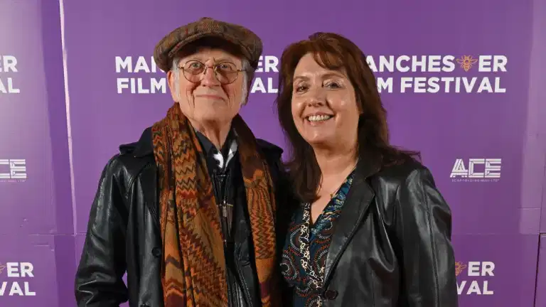 Slade singer Noddy Holder issues cancer update after he was given ‘six months to live’ Slade singer Noddy Holder issues cancer update after he was given ‘six months to live’