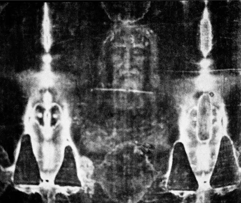 AI reveals ‘real face of Jesus’ after generating image based on the Shroud of Turin AI reveals ‘real face of Jesus’ after generating image based on the Shroud of Turin