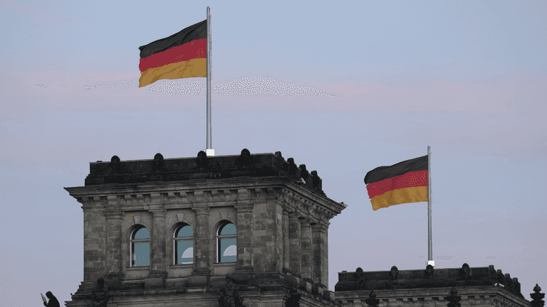 Germany issues chilling warning to residents as country admits it’s not ready for WW3 Germany issues chilling warning to residents as country admits it’s not ready for WW3