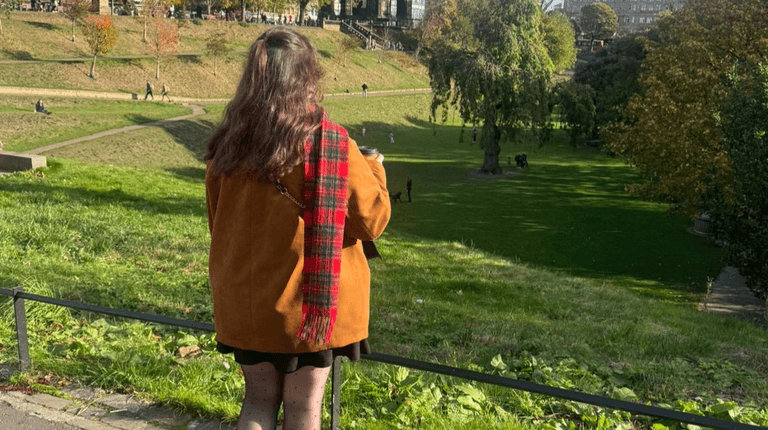 I have dull and dry hair and this product has helped give it its shine back I have dull and dry hair and this product has helped give it its shine back